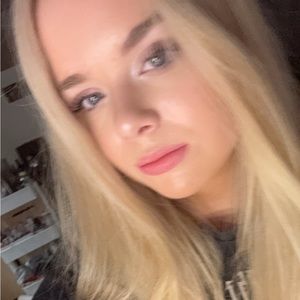 Meet your Posher, Anibel